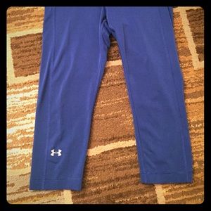 Under Armour Crops- Dark blue dri fit